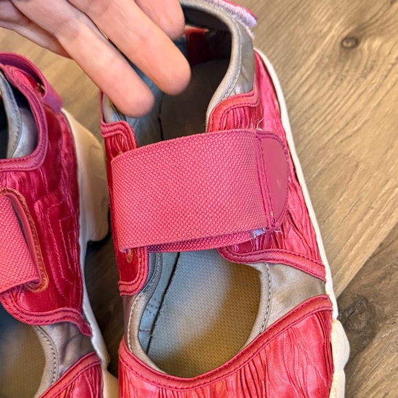 Nike air rift Women's Pink and Gray Athletic Shoes vintage y2k - Picture 13 of 15